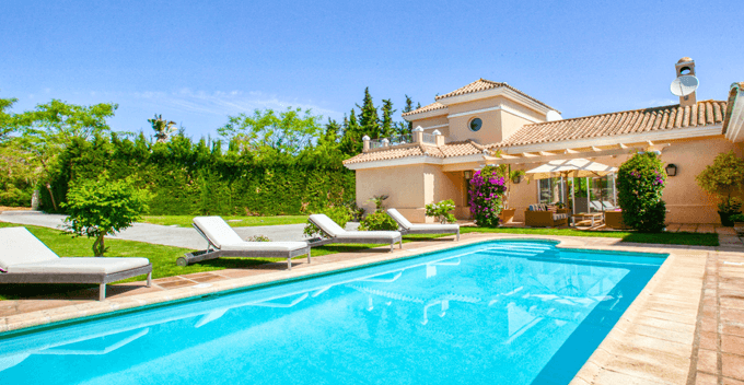 Sotogrande villa pool