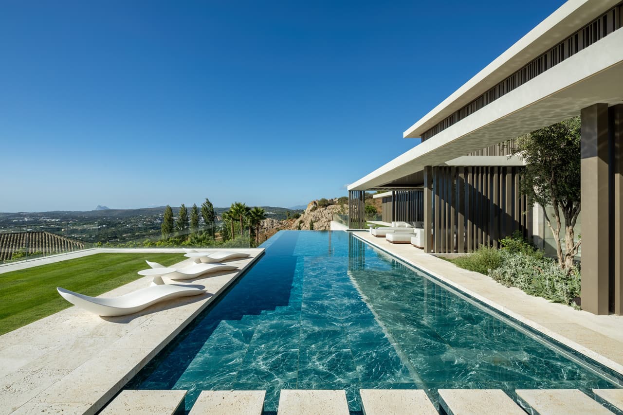 Buying a Villa in Sotogrande as a Foreigner: 2026 Guide