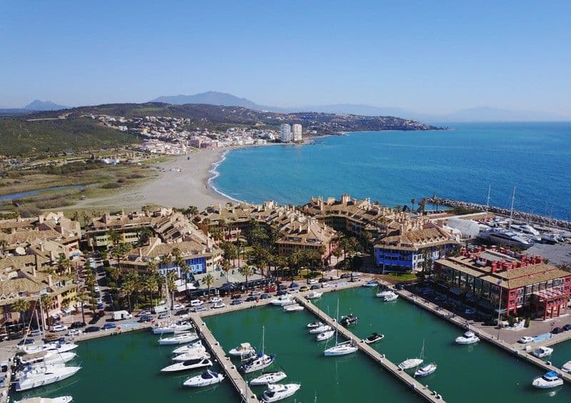 Sotogrande port drone